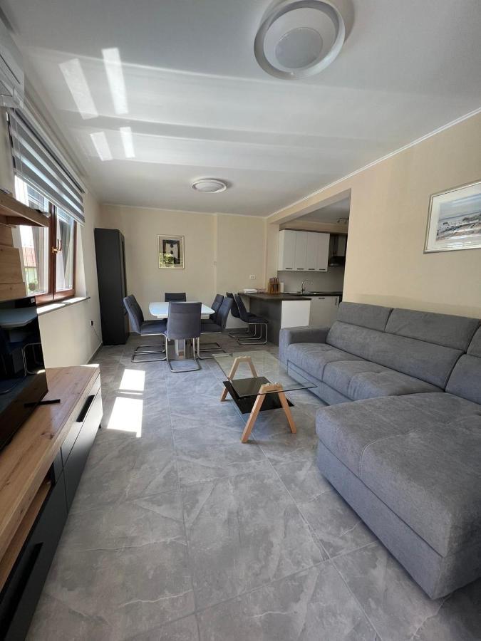 Apartman David غييكا المظهر الخارجي الصورة