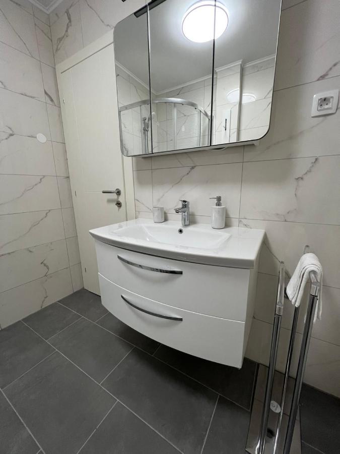 Apartman David غييكا المظهر الخارجي الصورة